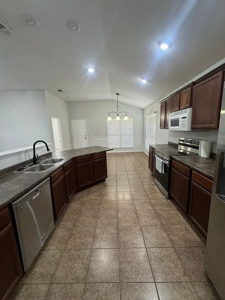 9304 Primrose Ave #1 - Photo 4 of 14
