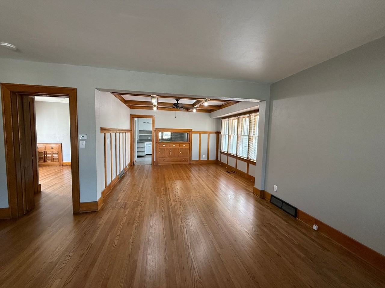351 N Clarmar Ave - Photo 3 of 15