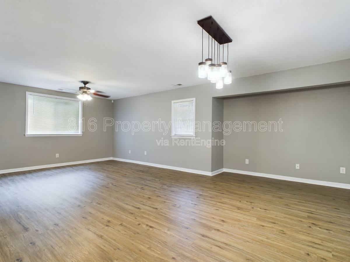 3024 Flora Ave - Photo 2 of 10