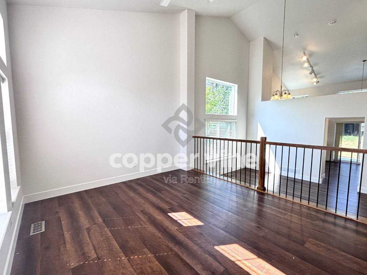 13403 Antlers St - Photo 3 of 10