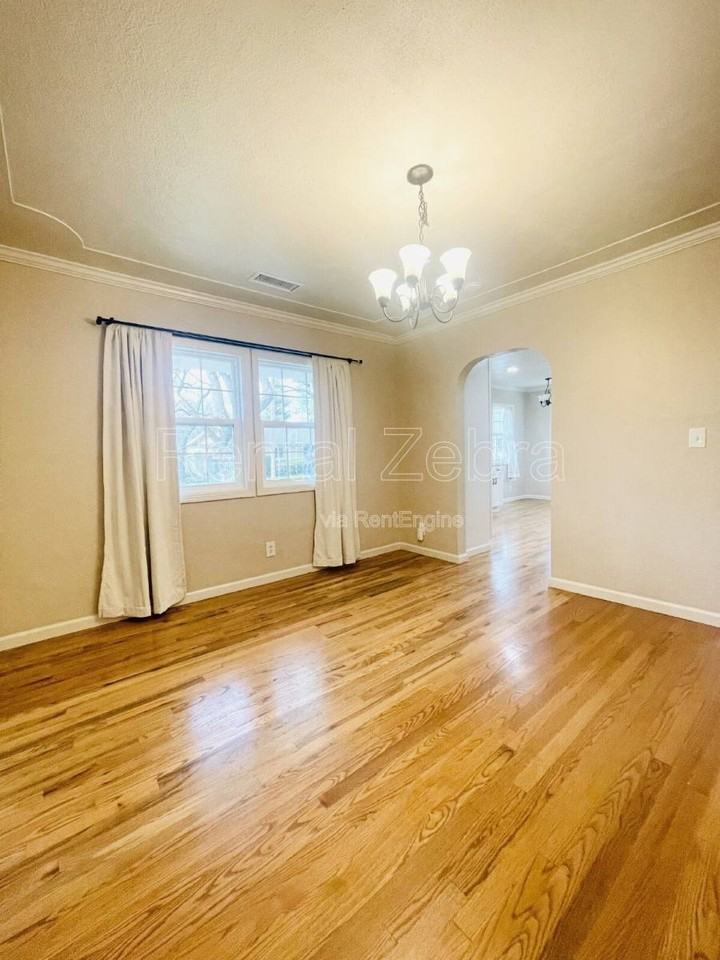 2640 2nd Ave - Photo 7 of 10