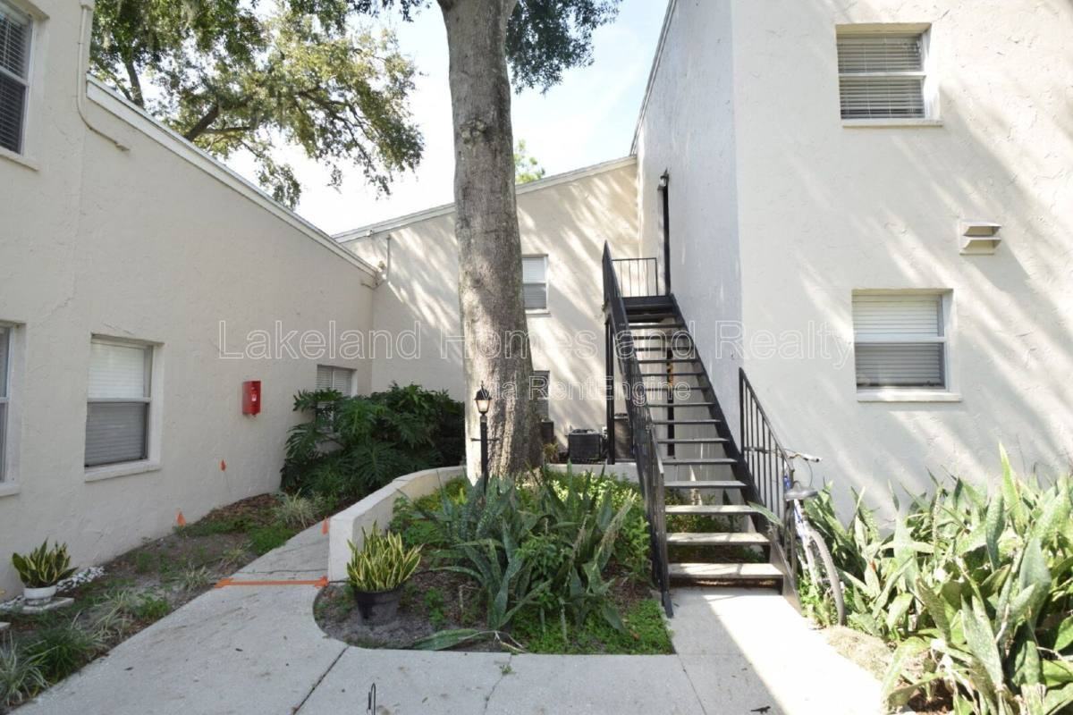 1005 S New York Ave #4