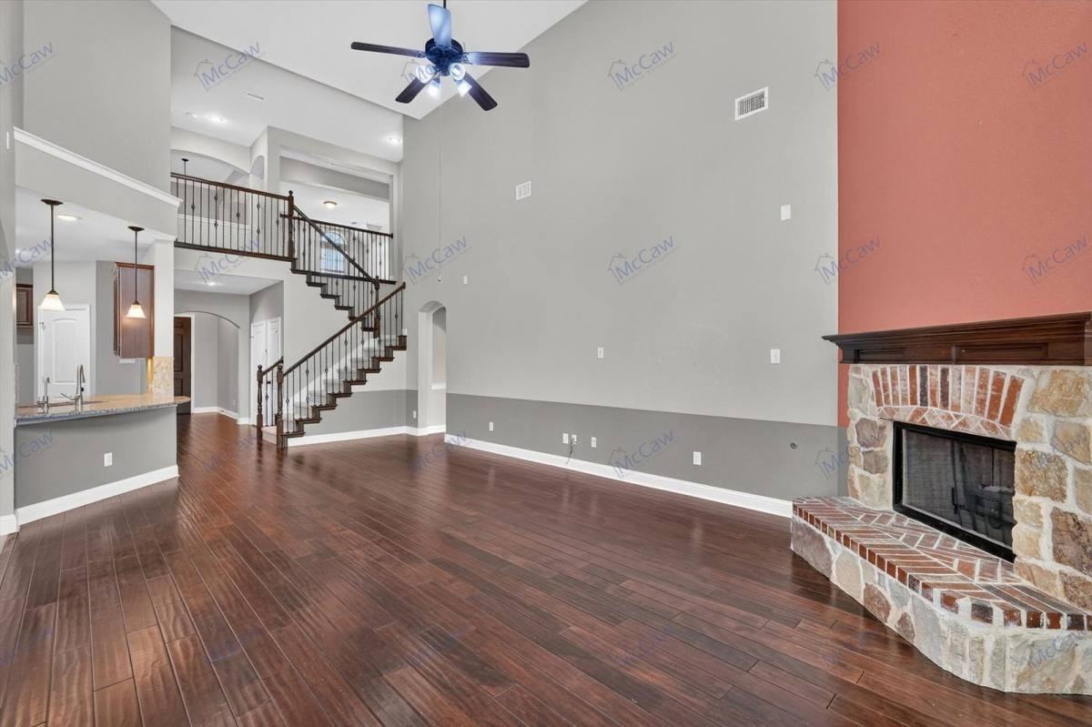 3617 Bella Vista Dr - Photo 2 of 10