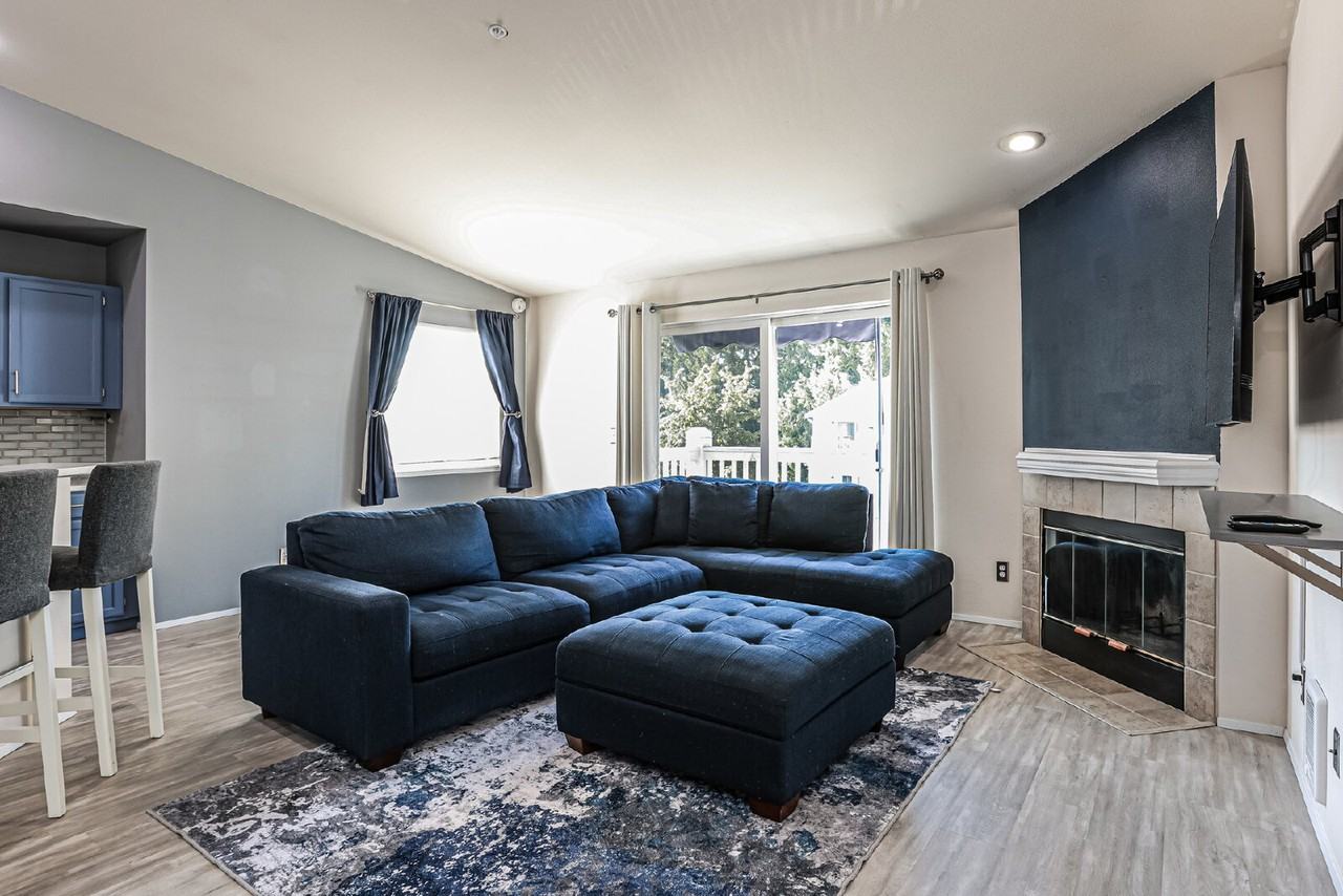 11325 19th Ave Se #B304 - Photo 5 of 15