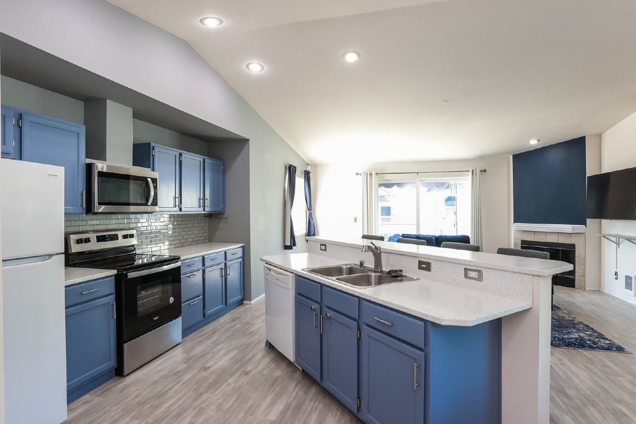 11325 19th Ave Se #B304 - Photo 7 of 15