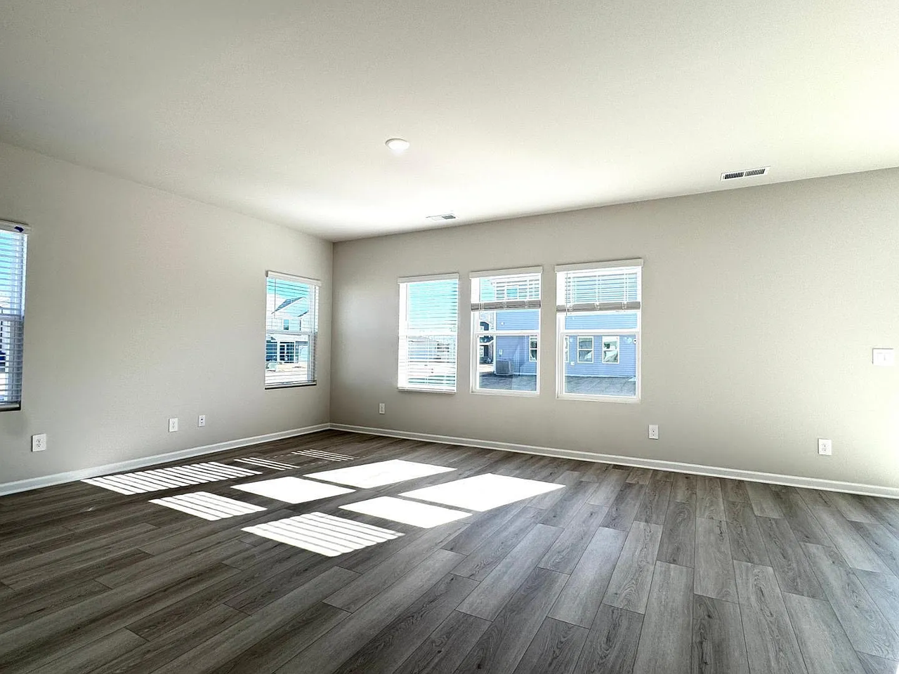 180 White Birch Ln - Photo 5 of 16
