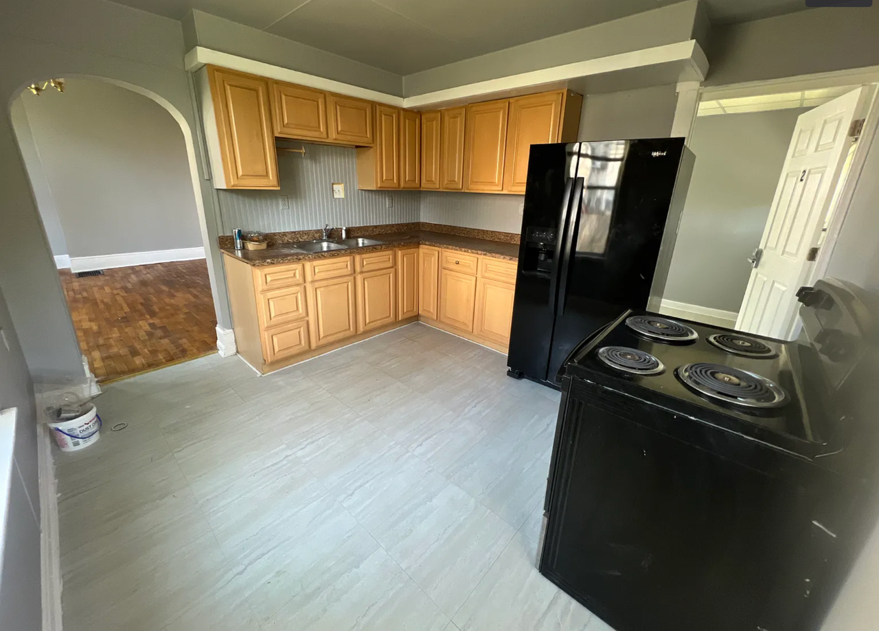 1839 Hopkins Ave - Photo 7 of 7