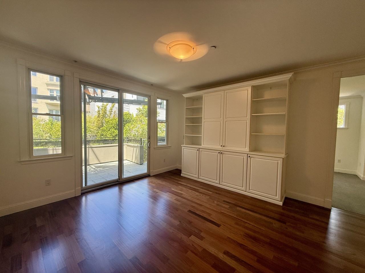 3316 California St #MAIN - Photo 4 of 33