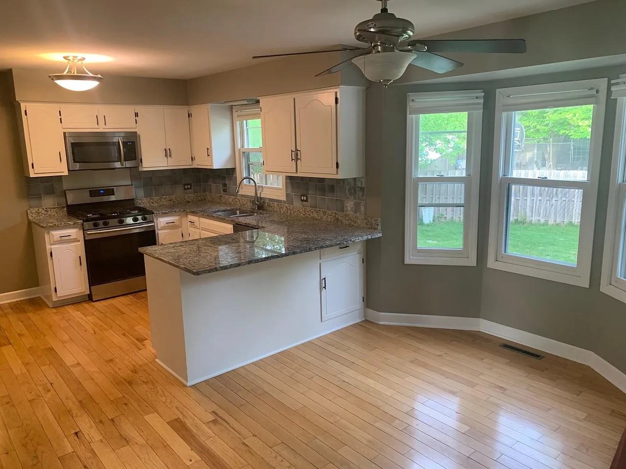 1304 Morningstar Court215 North Washington Avenue215 North Washington Avenue #1 - Photo 3 of 24