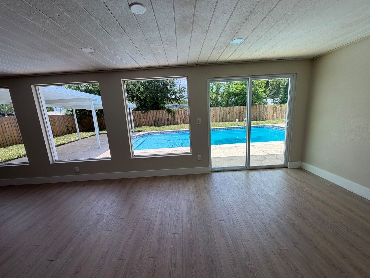 1822 Banyan Tree Dr #1 - Photo 3 of 41