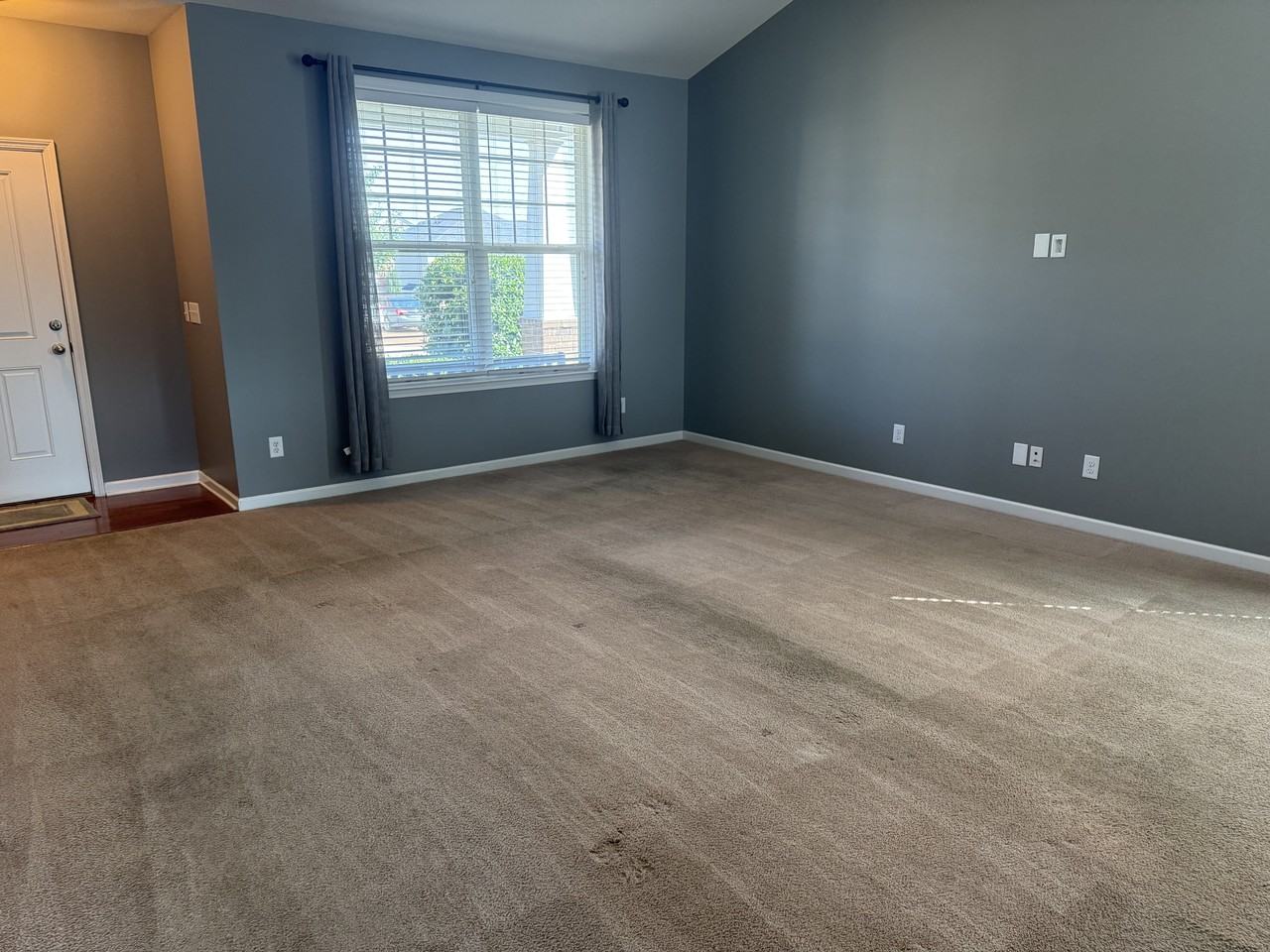 605 Foster Ln #1 - Photo 4 of 19