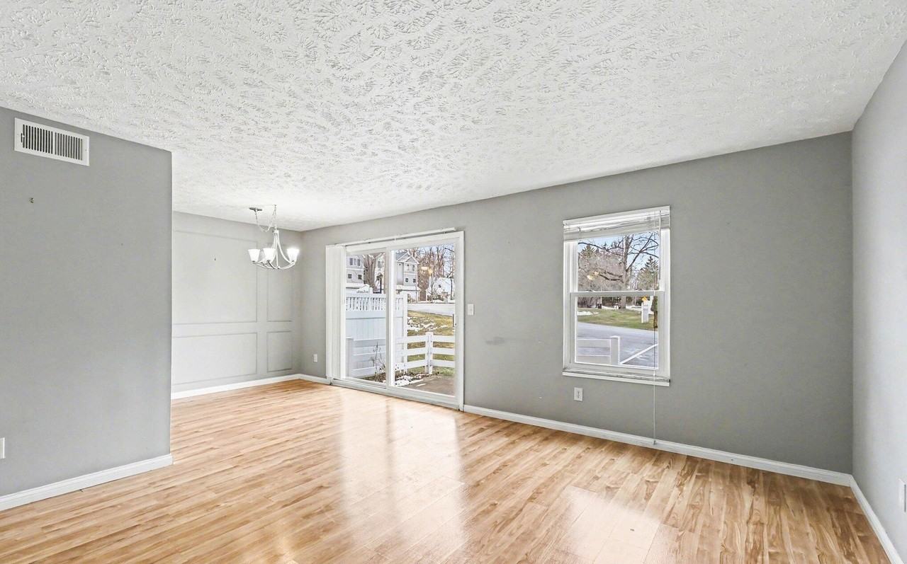 2024 Hamilton Rd - Photo 6 of 15