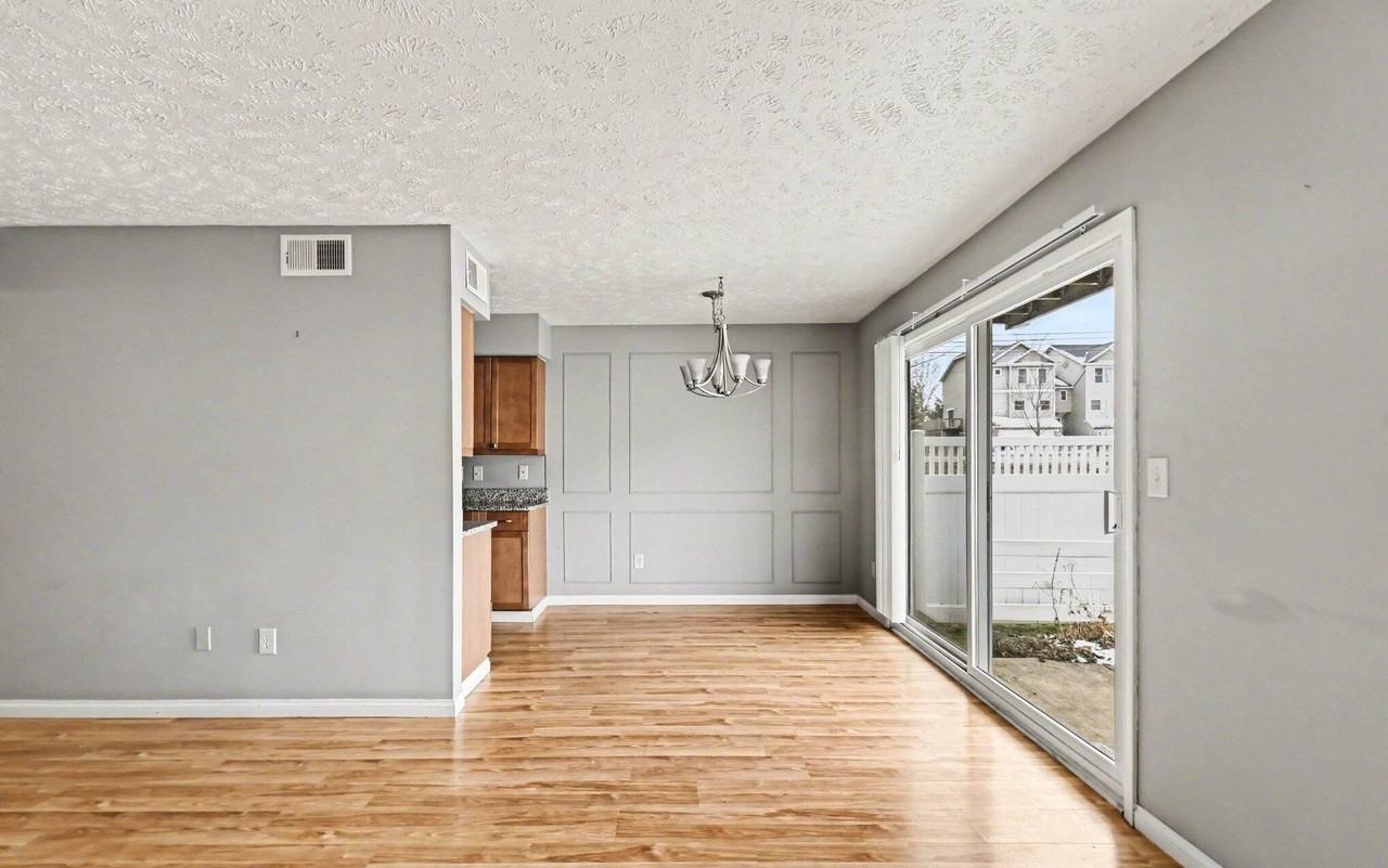 2024 Hamilton Rd - Photo 7 of 15