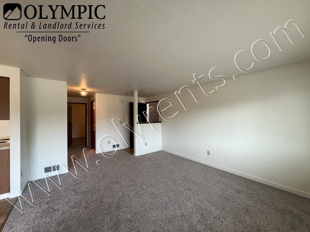 829 Israel Rd Sw - Photo 5 of 14