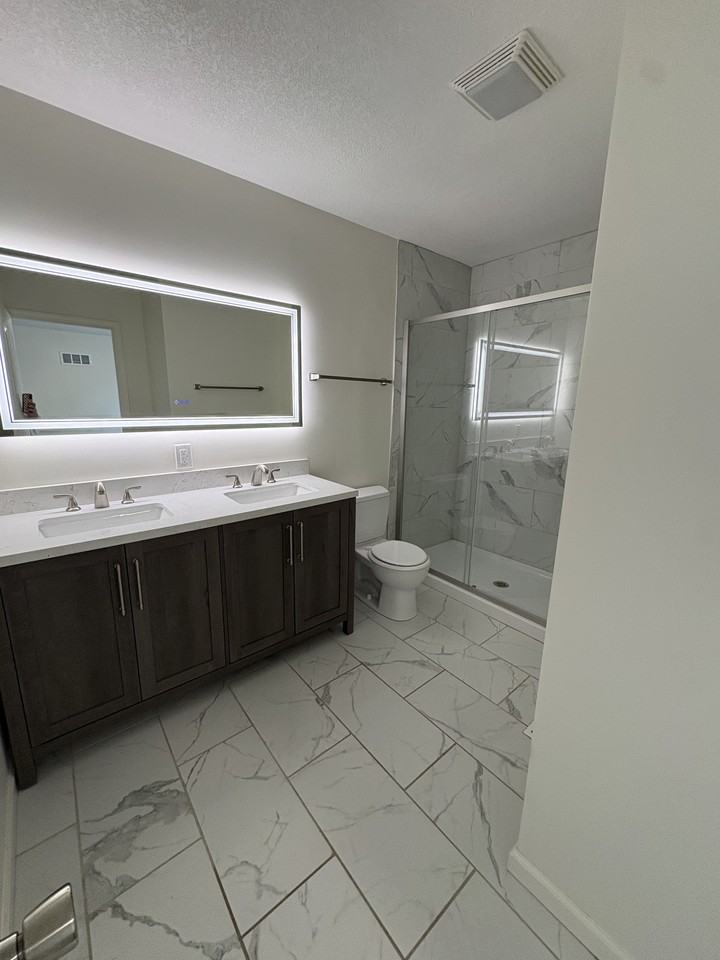 4534 Summit St - Photo 7 of 22