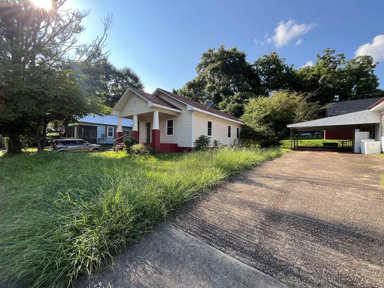 802 Williams St - Photo 2 of 30