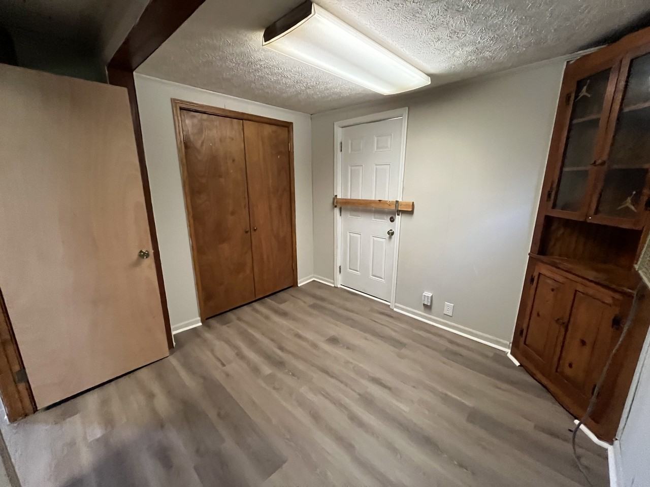 802 Williams St - Photo 5 of 30