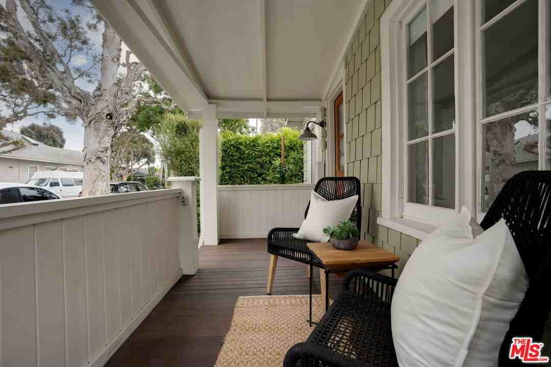 2644 5th St - Photo 6 of 20