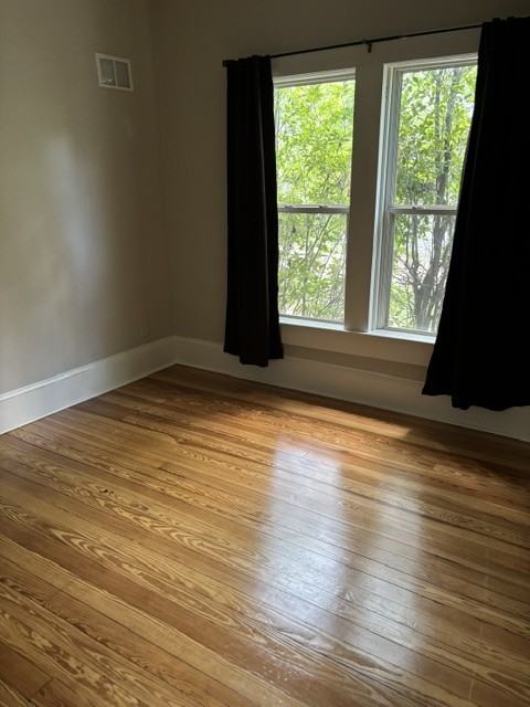 211 N Moss St - Photo 2 of 6