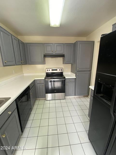 10849 W Monterosa St - Photo 6 of 19