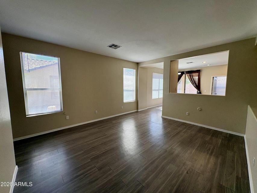 17021 W Rimrock St - Photo 5 of 32