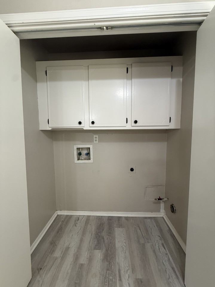 308 W Austin St - Photo 7 of 12