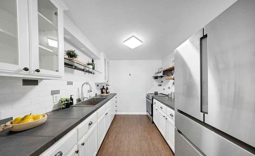 601 E Del Mar Blvd #56 - Photo 7 of 12
