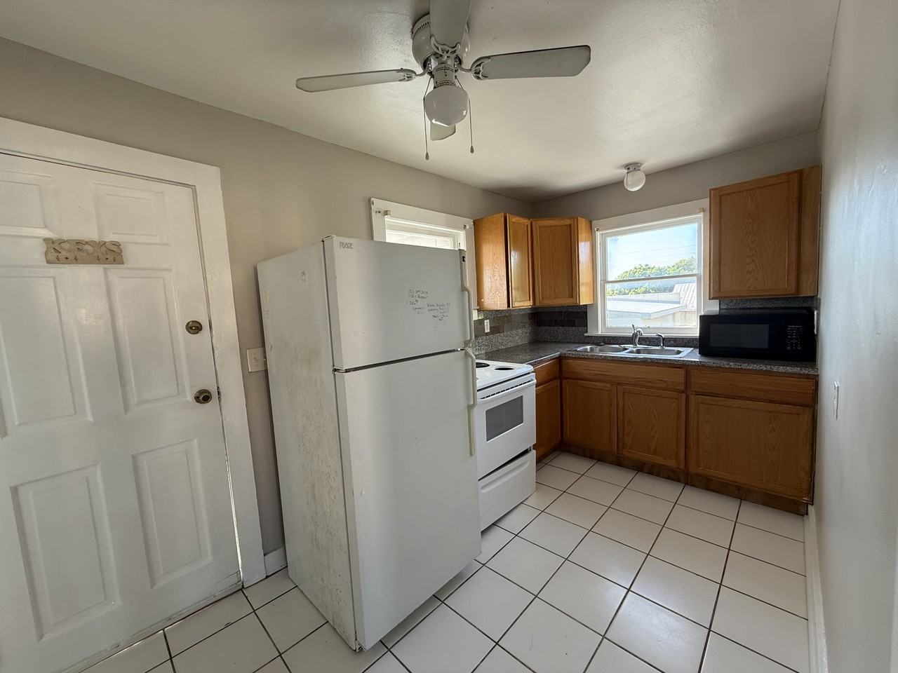 5150 6th St #3 - Photo 2 of 8