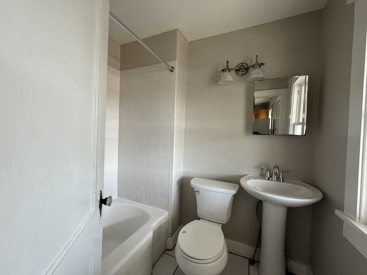 5150 6th St #3 - Photo 3 of 8