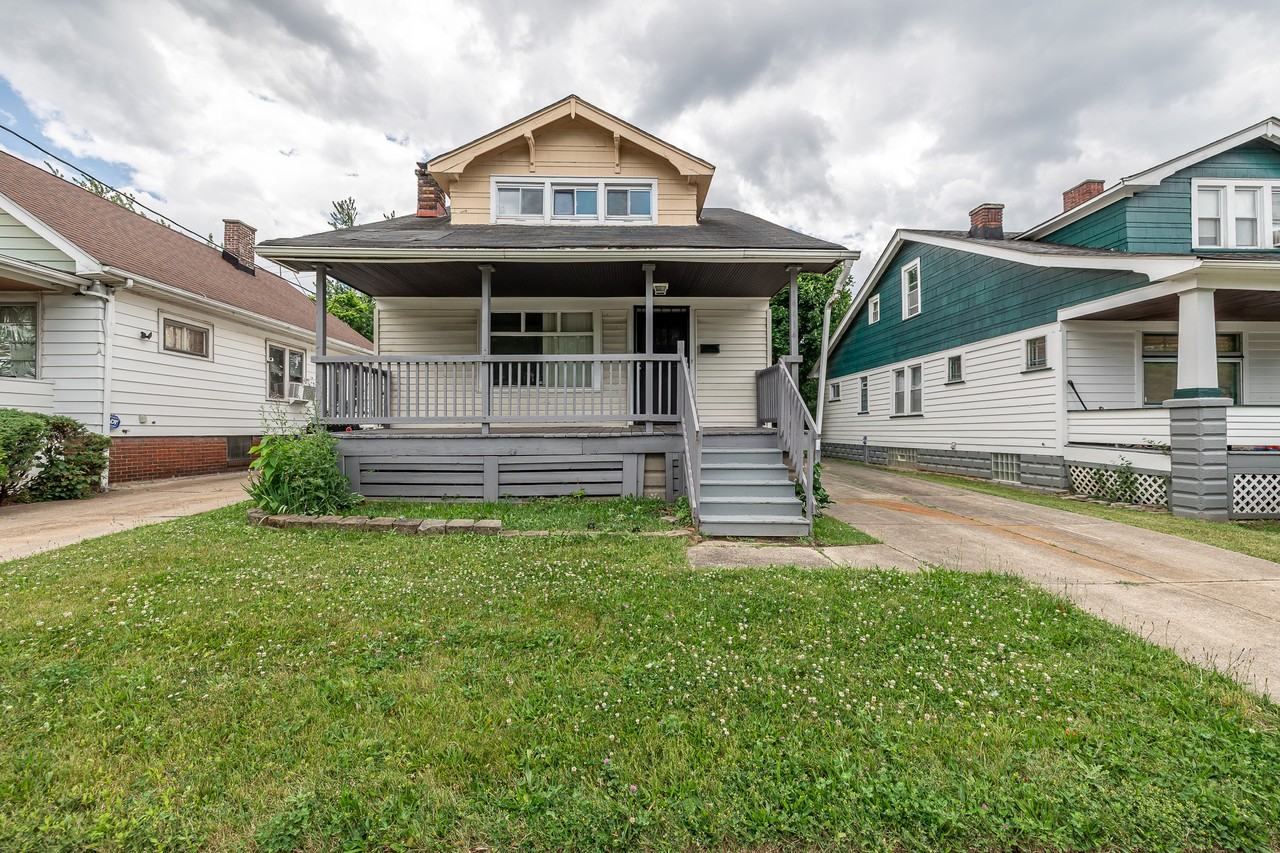 14414 Glendale Ave - Photo 2 of 22