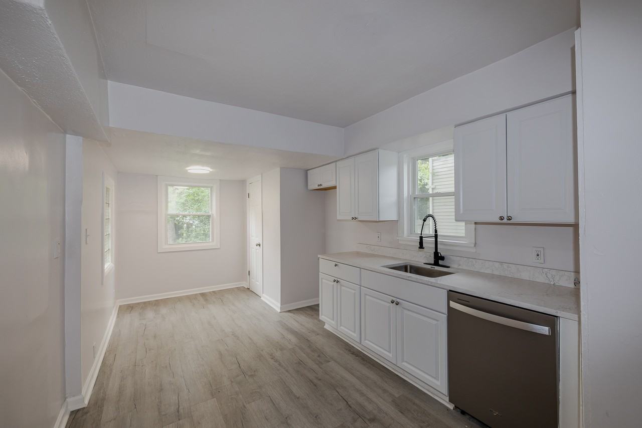 3406 Henderson Rd - Photo 2 of 28