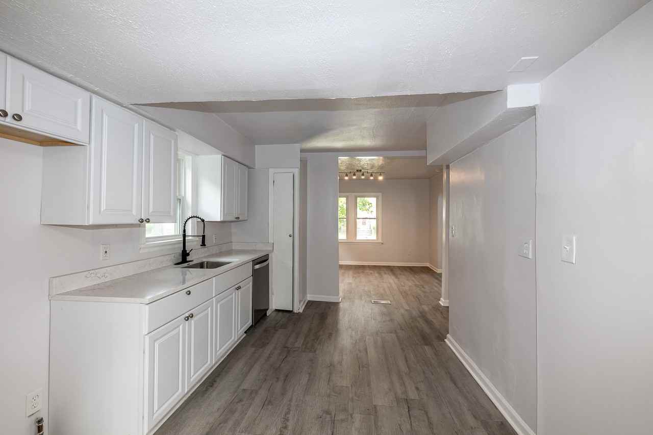 3406 Henderson Rd - Photo 6 of 28