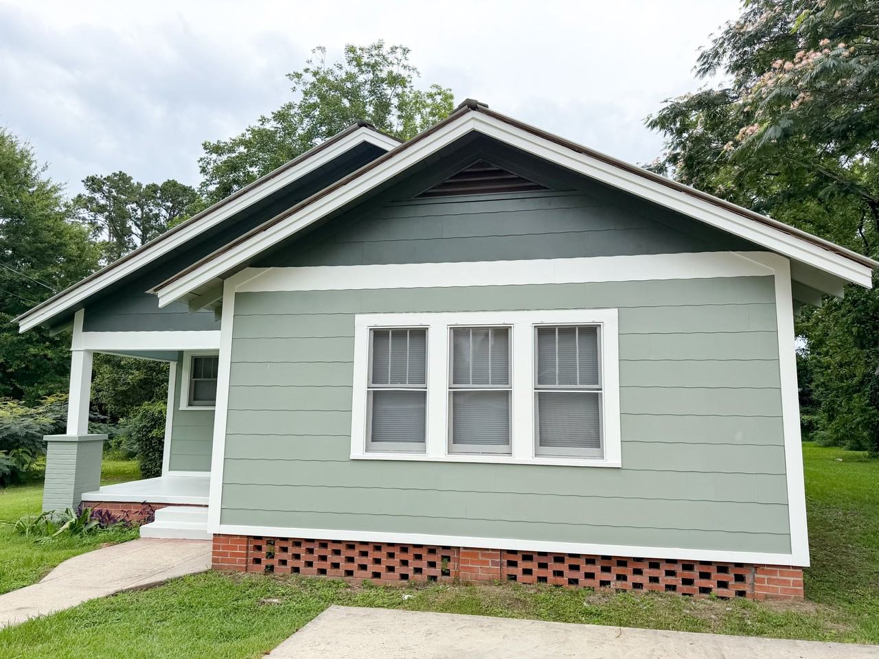 1118 Mobley St - Photo 7 of 30