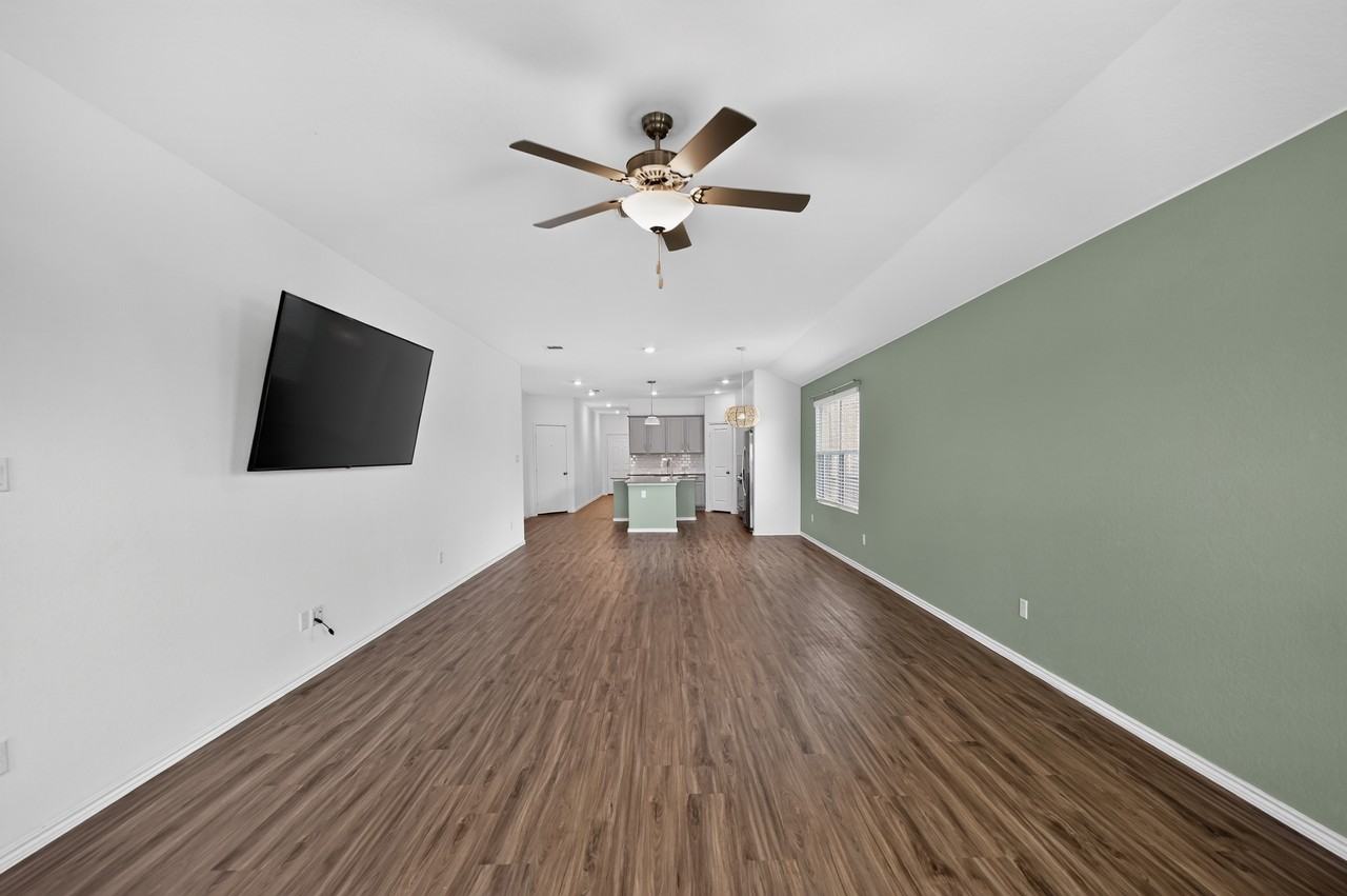 128 Konik Rd - Photo 5 of 34
