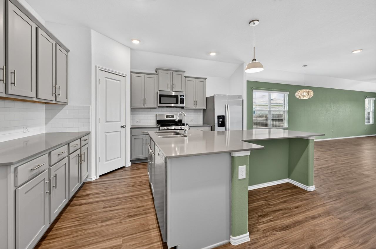 128 Konik Rd - Photo 6 of 34