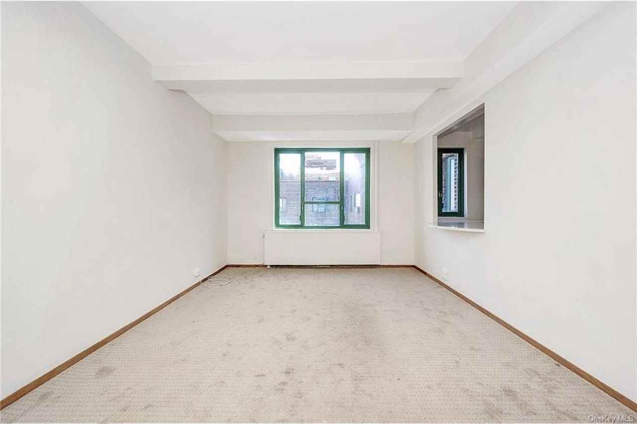 1940 E Tremont Ave #7H - Photo 3 of 17