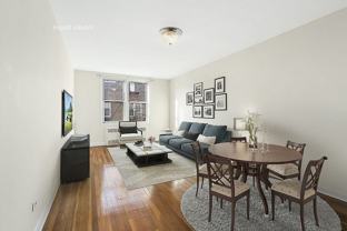 2102 Holland Ave #2H - Photo 1 of 1