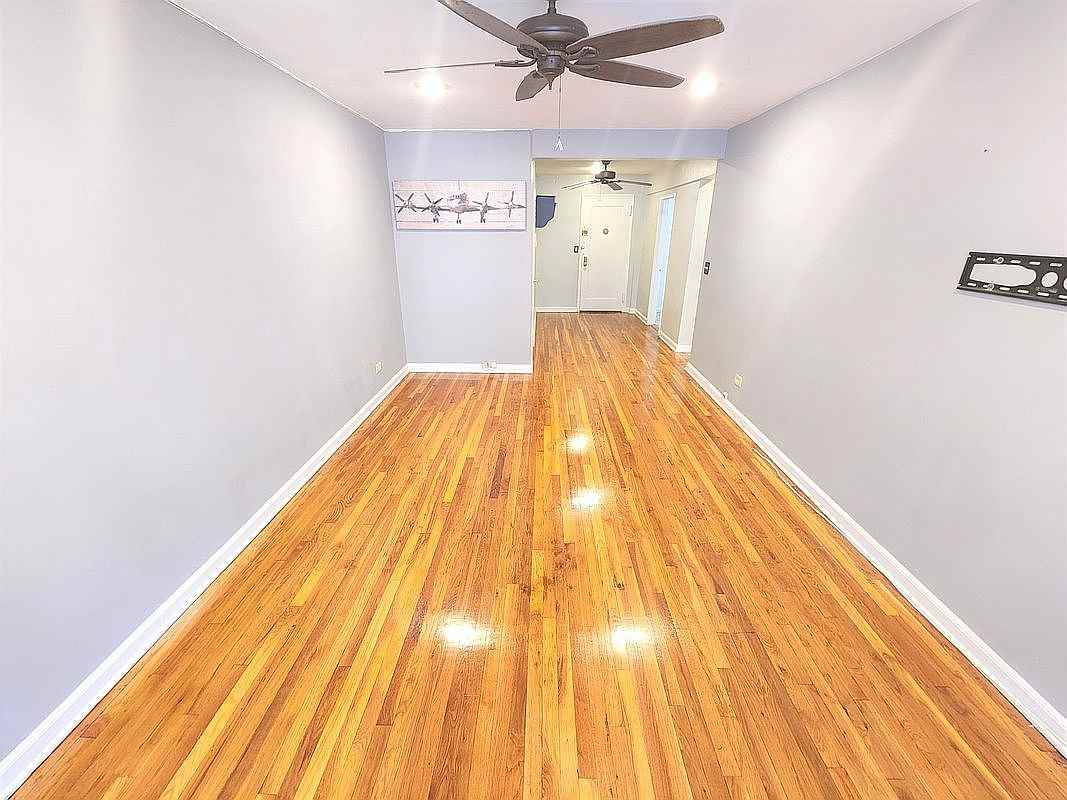 2102 Holland Ave #2H - Photo 4 of 20