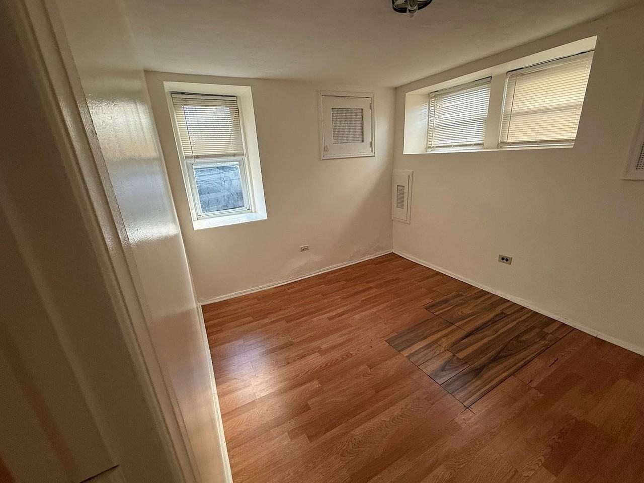 2530 Seymour Ave - Photo 5 of 8