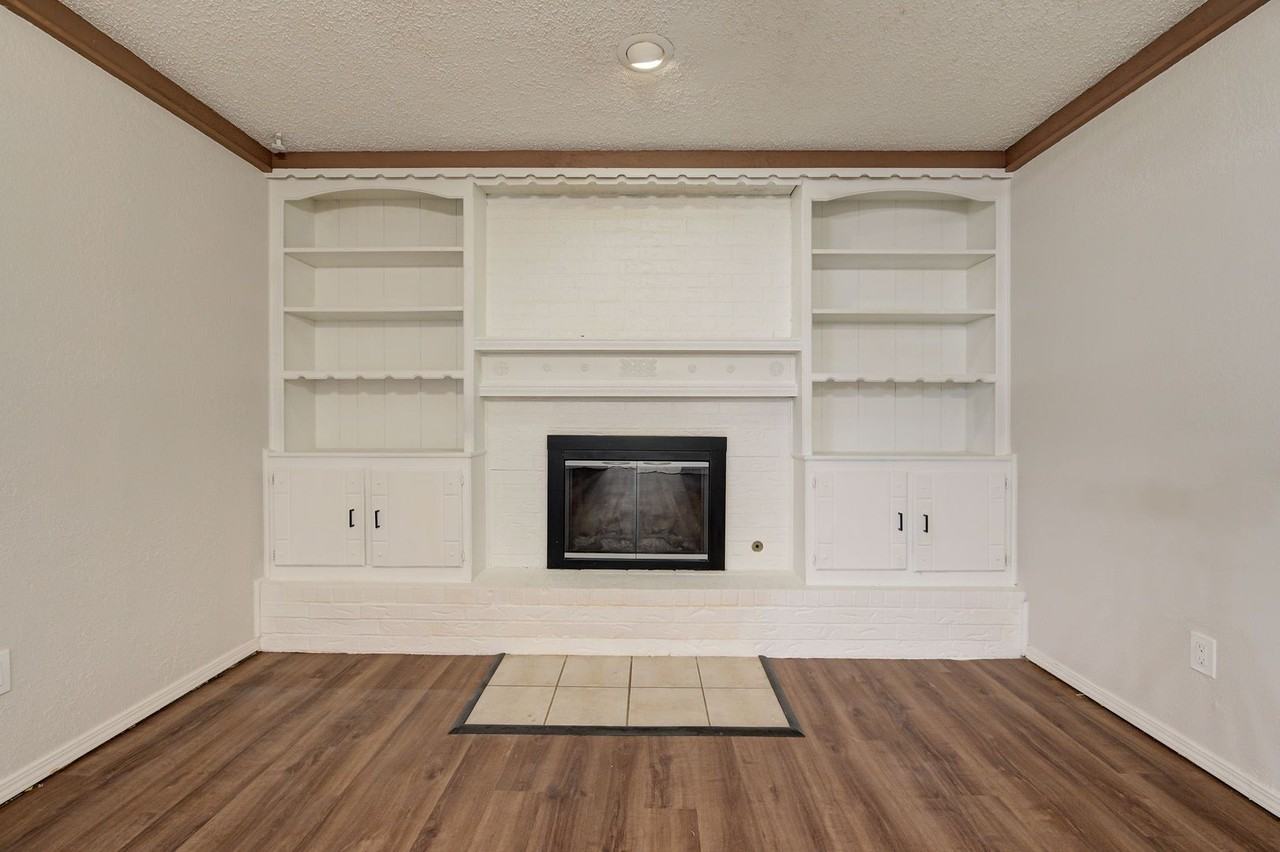 1009 Ne 6th St - Photo 7 of 28