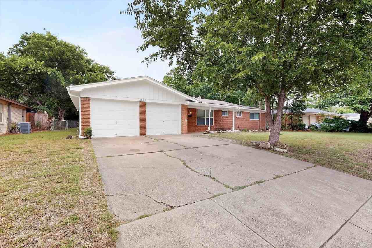 3632 Venice Dr - Photo 3 of 40