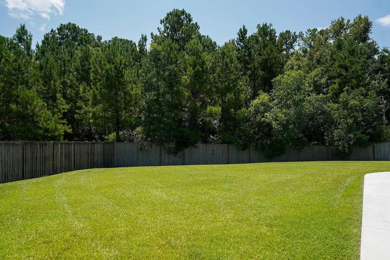 8 Woods Way - Photo 5 of 35