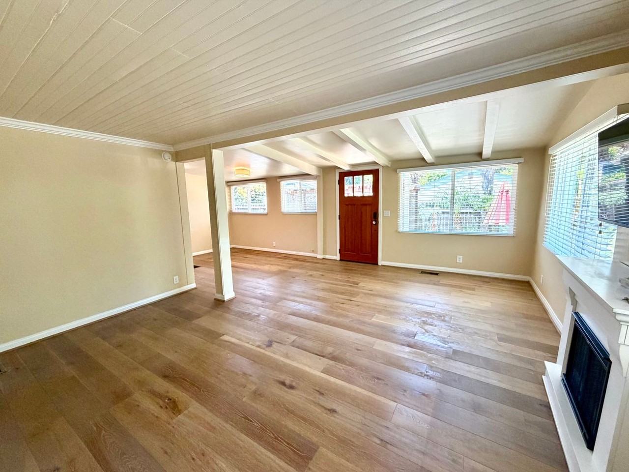 820 W Mission St - Photo 5 of 26