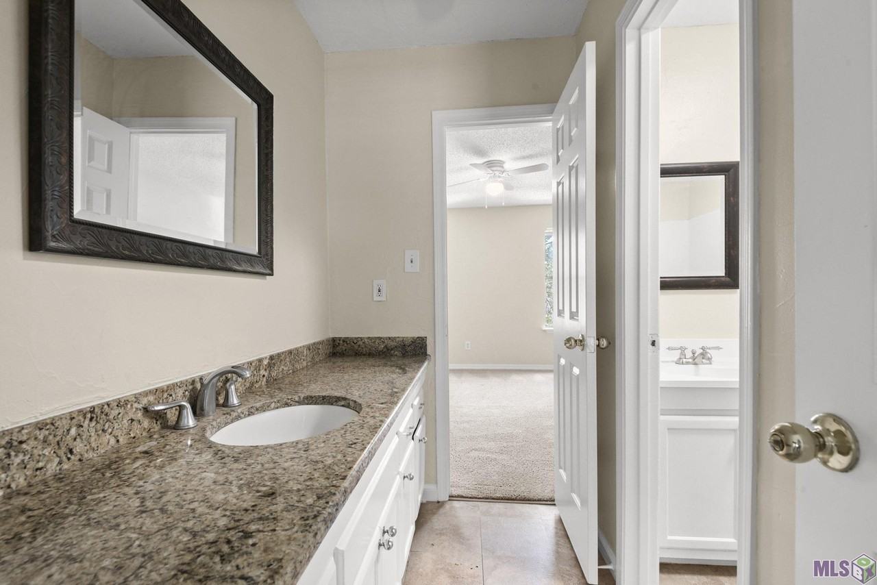 4365 Jefferson Woods Dr - Photo 5 of 8