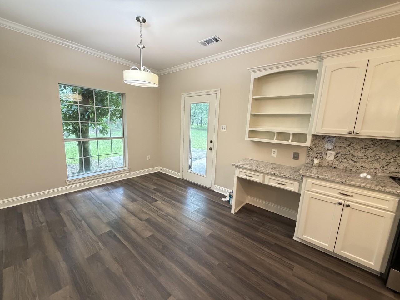 11275 Otto Odom Cir - Photo 5 of 33
