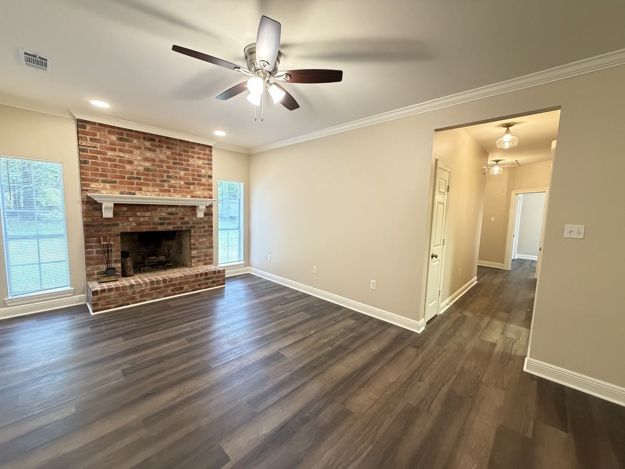 11275 Otto Odom Cir - Photo 6 of 33