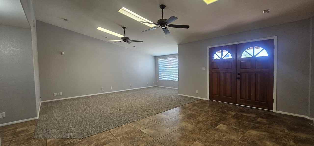 7720 E Catalina Dr - Photo 7 of 22