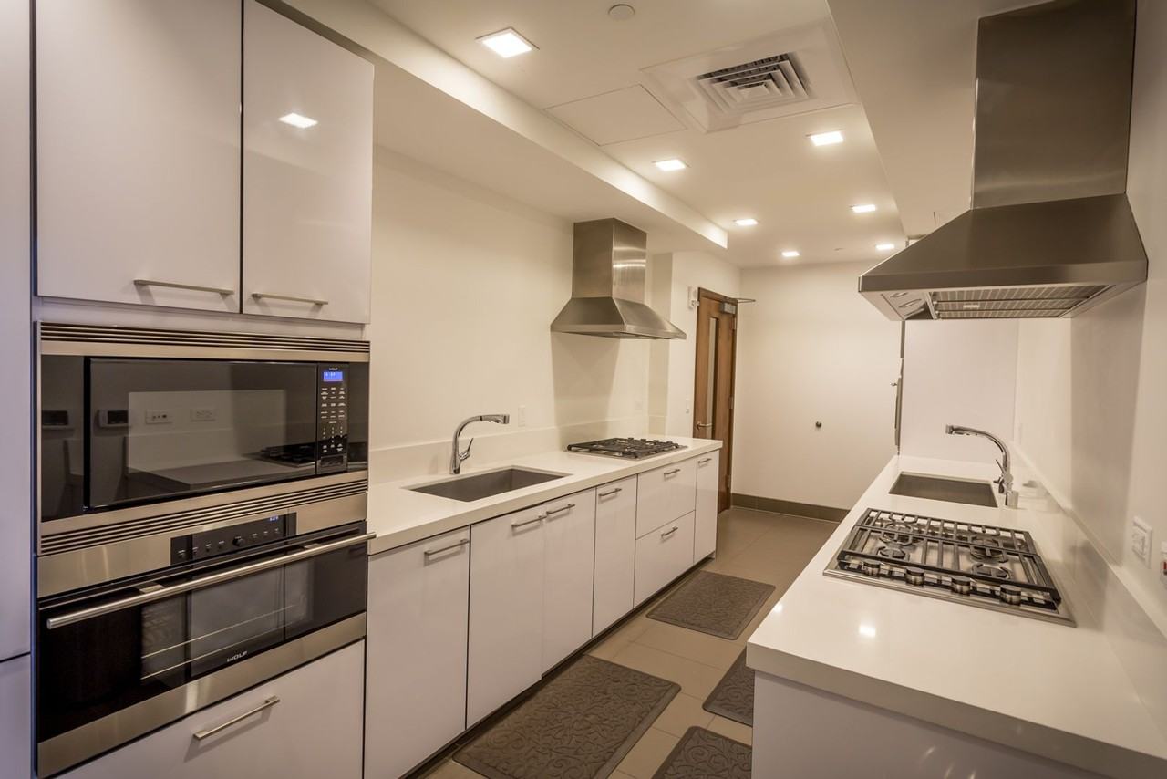 1555 Kapiolani Blvd #1412 - Photo 3 of 25