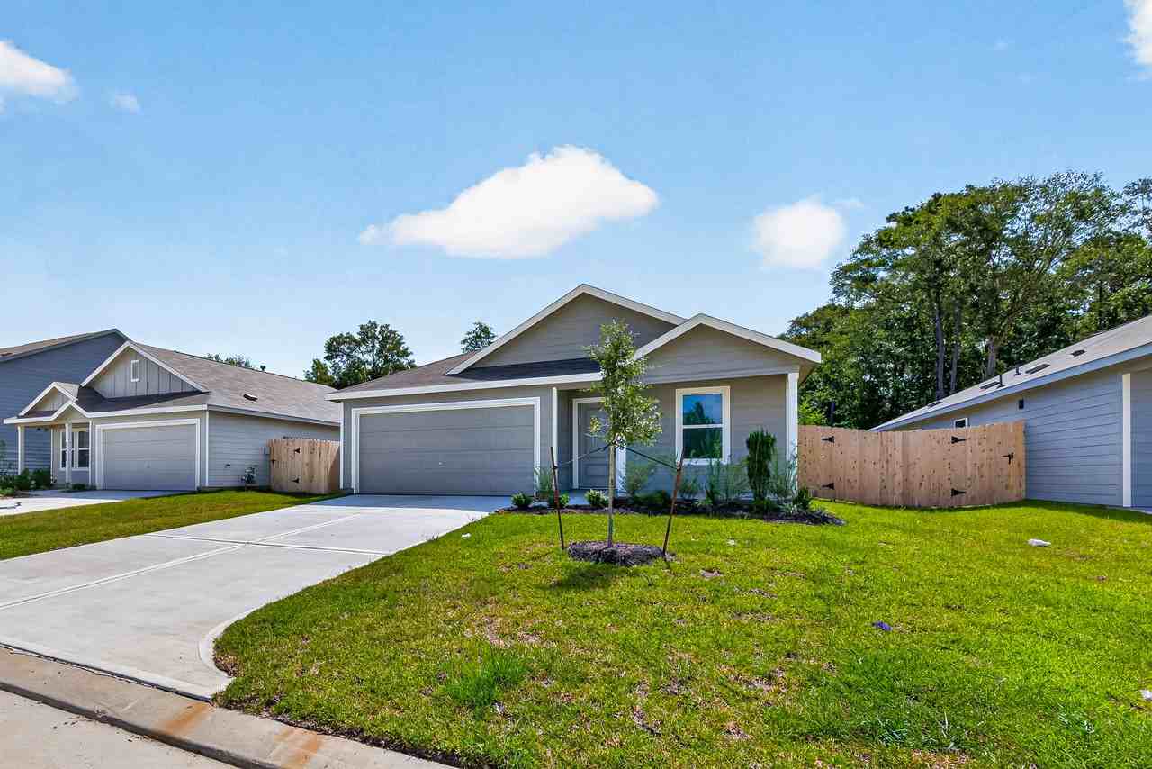 25568 Rose Creek Dr - Photo 4 of 37