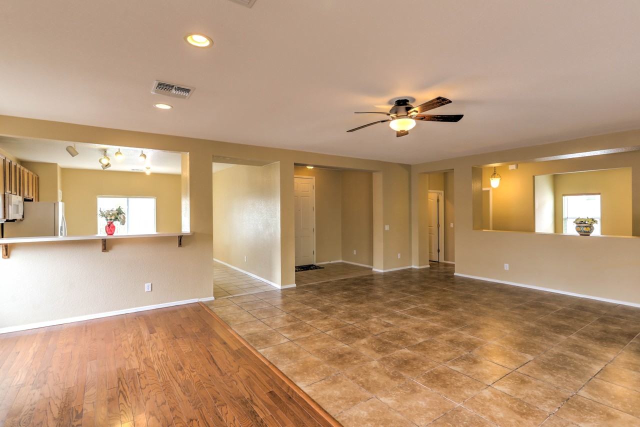 3647 E Mecate Rd - Photo 4 of 27